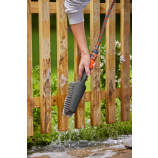 Gardena Cleansystem handborstel M, zacht, met slangaansluiting, voor het reinigen van kleinere oppervlakken 18841-20
